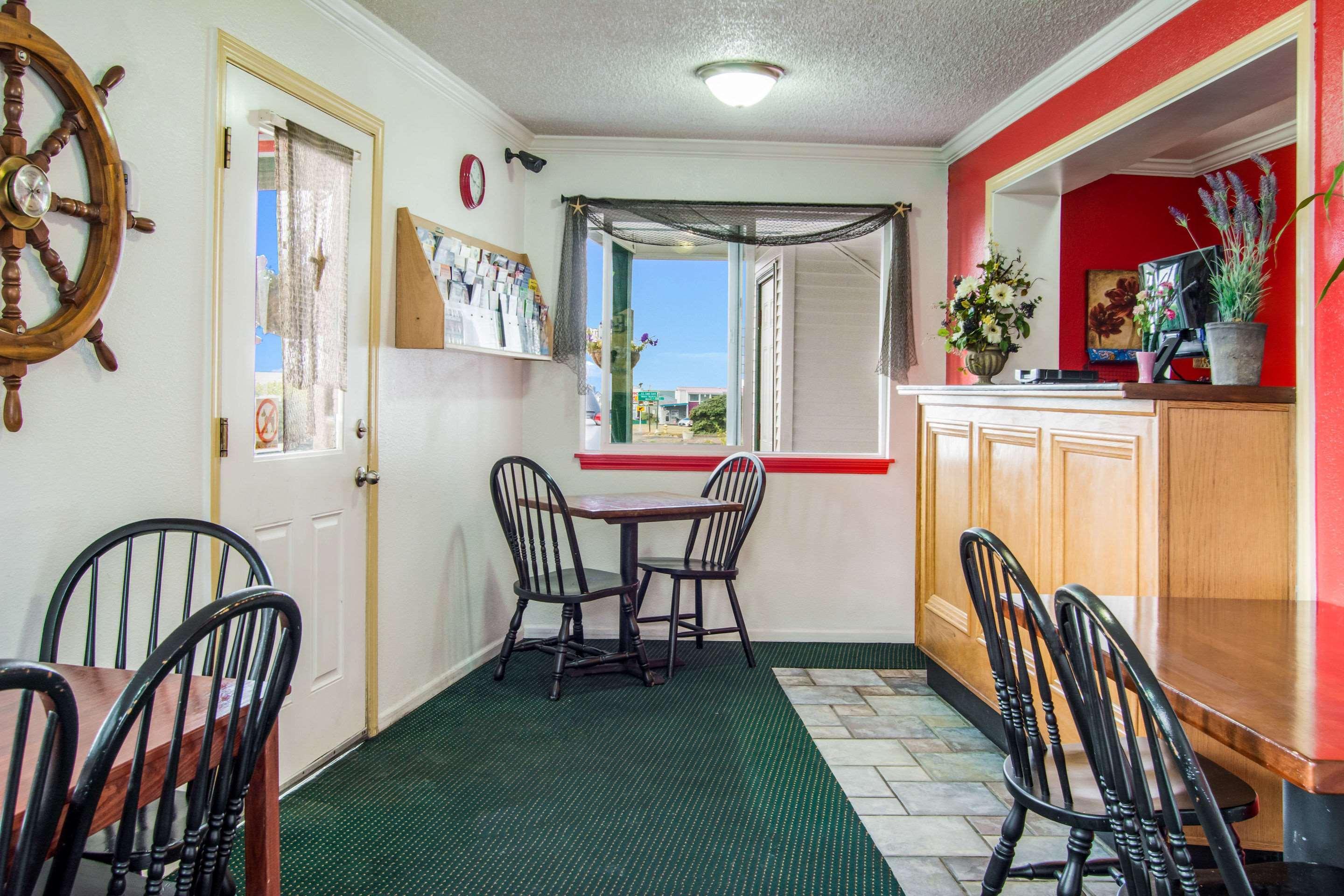 Econo Lodge Torre di Newport Esterno foto